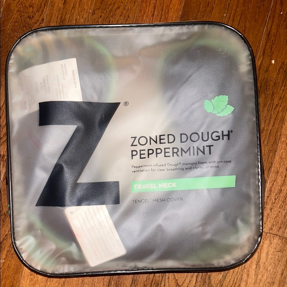 Zoned Dough Peppermint Travel Neck Pillow